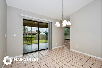 9076 Pineapple Rd in Ft. Myers, FL - Foto de edificio - Building Photo