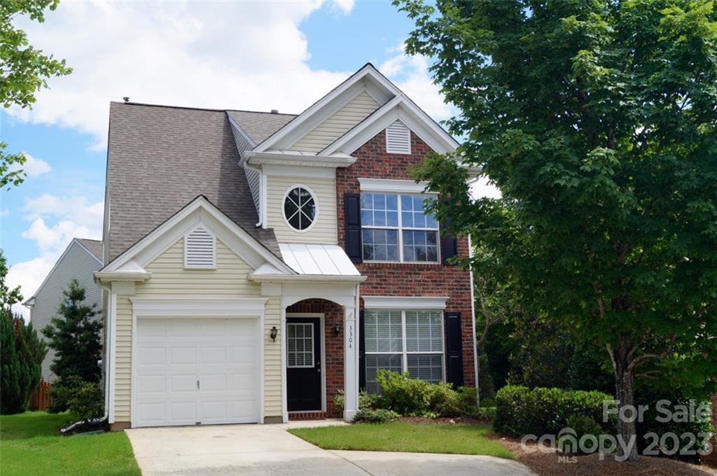 3304 Mannington Dr in Charlotte, NC - Building Photo