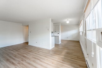 The Britannia in Calgary, AB - Building Photo - Building Photo