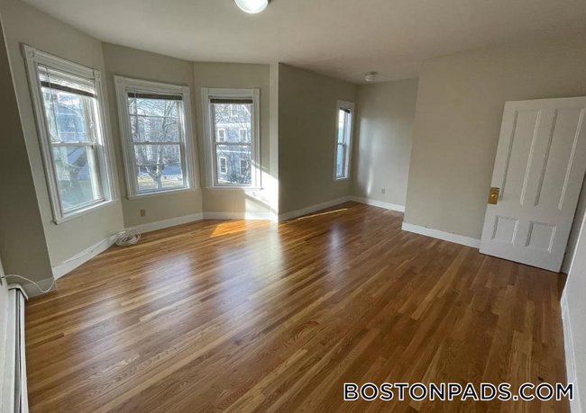 164 Putnam Ave in Cambridge, MA - Building Photo - Building Photo