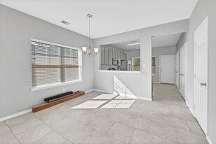 974 Ellington St in Houston, TX - Building Photo