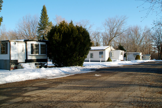 Genesee Forest Estates in Flint, MI - Building Photo - Building Photo