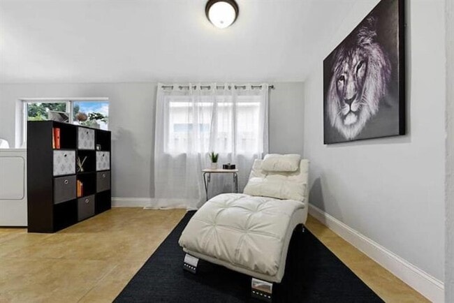 2908 Van Buren St in Hollywood, FL - Building Photo - Building Photo