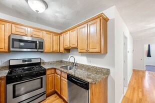 66 N Margin St, Unit 1 in Boston, MA - Building Photo