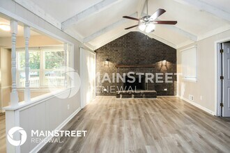 11906 E 60 St in Kansas City, MO - Building Photo - Building Photo