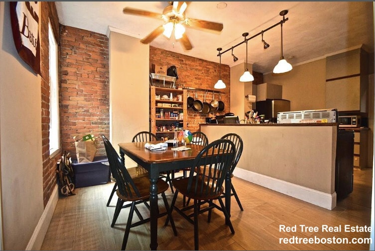 1793 Beacon St in Brookline, MA - Foto de edificio