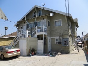 1137 Irolo St in Los Angeles, CA - Building Photo - Building Photo