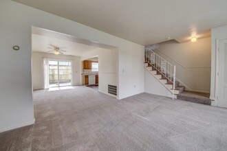 3301-3341 Lakeview St in Cincinnati, OH - Building Photo - Interior Photo