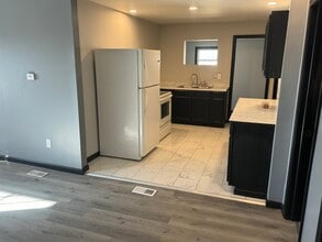 1111 1/2 Carleton St in Fairmont, WV - Foto de edificio - Building Photo