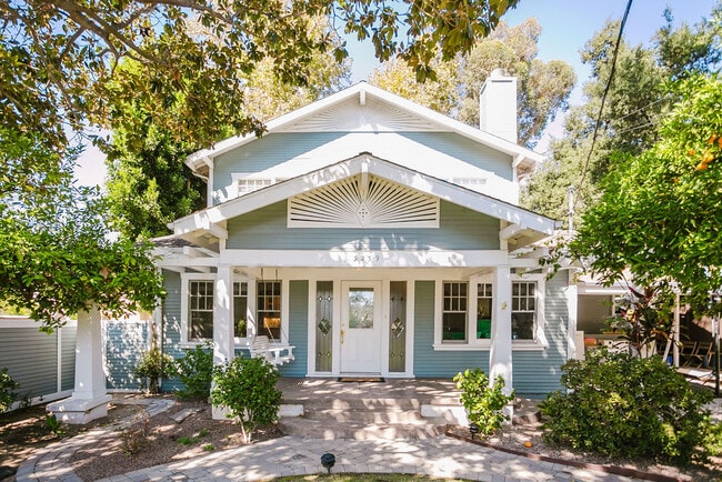 13239 Addison St in Sherman Oaks, CA - Building Photo - Building Photo