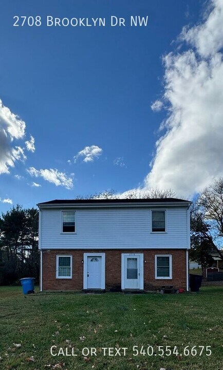 2708 Brooklyn Dr NW in Roanoke, VA - Building Photo