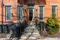 206 6th St in Jersey City, NJ - Building Photo - Building Photo