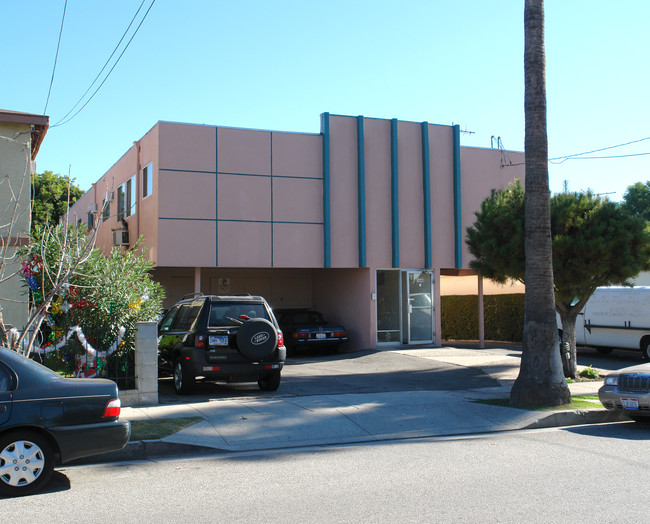 5648 Case Ave in North Hollywood, CA - Foto de edificio - Building Photo