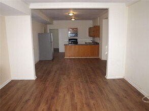 6979 Overlook Point Rd in Stone Mountain, GA - Building Photo - Building Photo