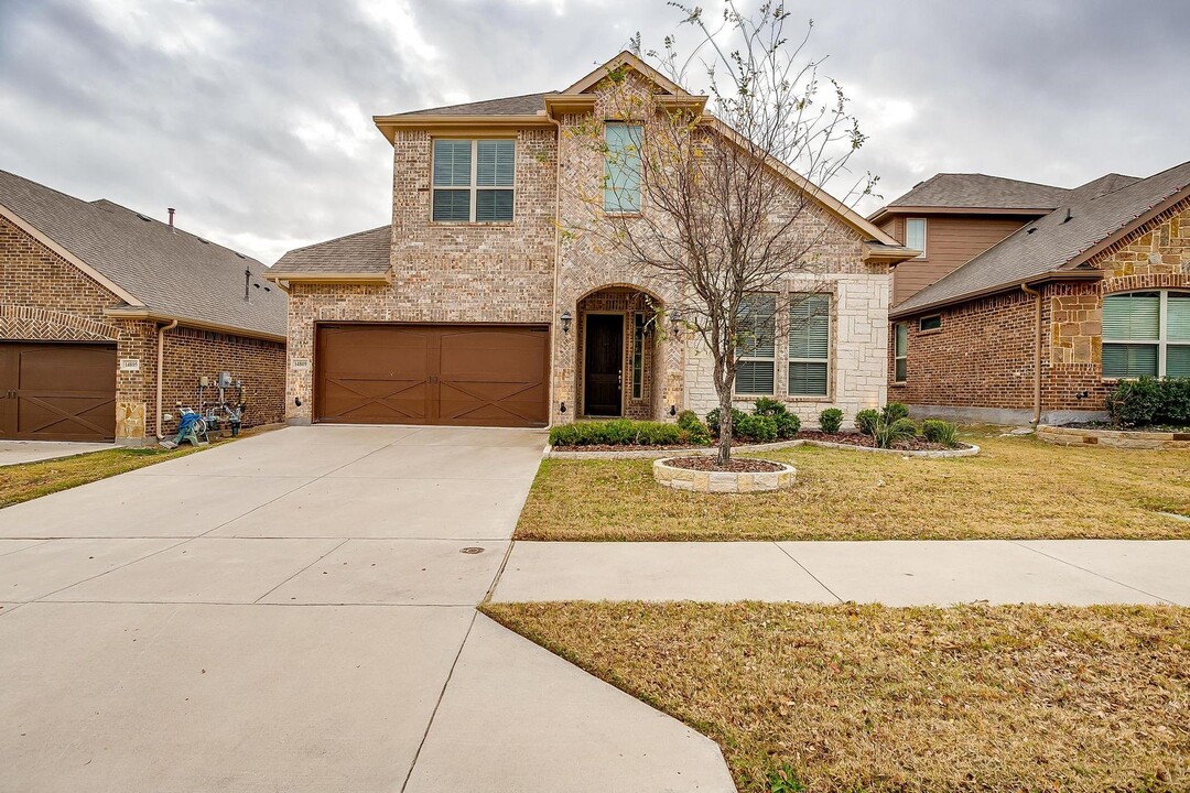 14809 Star Creek Dr in Aledo, TX - Foto de edificio