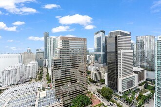 495 Brickell Ave in Miami, FL - Building Photo - Building Photo