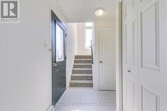 12 Danville Ave in Acton, ON - Building Photo - Building Photo