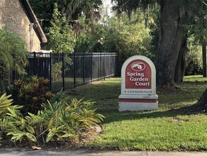 1662 Spring Garden Ct in Holly Hill, FL - Building Photo - Building Photo