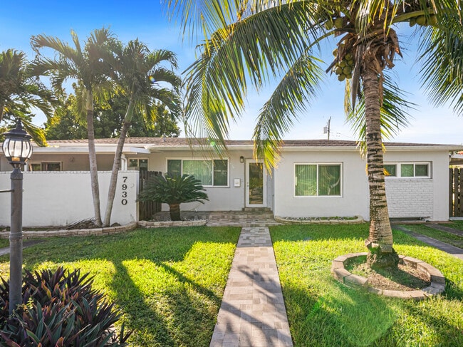 7930 SW 36th Ter, Unit 1
