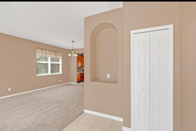 223 Largovista Dr in Oakland, FL - Building Photo - Building Photo