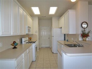 6130 Morningshire Ln in Houston, TX - Building Photo - Building Photo
