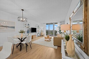 3540 S Ocean Blvd in South Palm Beach, FL - Building Photo