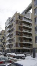 Lowney Phase 9 in Montréal, QC - Building Photo - Building Photo