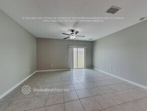 9421 Lemon Drop Lp in Sun City Center, FL - Building Photo - Building Photo