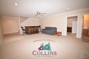 18389 Jayhawk Dr in Penn Valley, CA - Building Photo