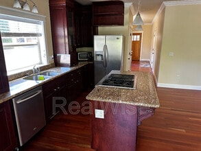449 Park Ridge Pl in Ashland, OR - Building Photo - Building Photo