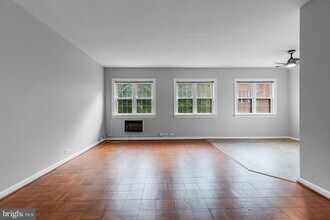 1312 Martha Custis Dr in Alexandria, VA - Building Photo - Building Photo