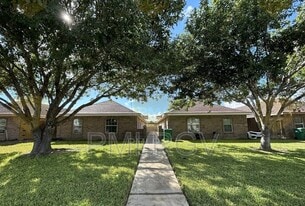 2205 N Erica St in Pharr, TX - Building Photo