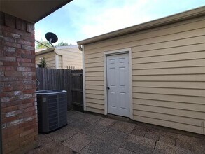 1957 Shorewood Dr in Grapevine, TX - Building Photo - Building Photo