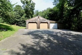 67 Ketchamtown Rd in Wappingers Falls, NY - Building Photo - Building Photo