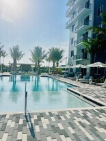 1710 N Congress Ave in West Palm Beach, FL - Building Photo