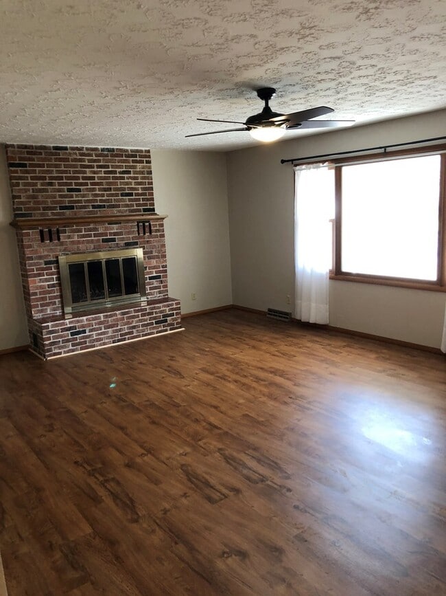 202 Steeplechase Rd in Rolla, MO - Building Photo - Building Photo