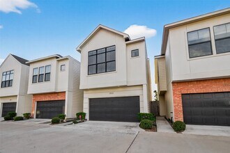 3925 Tulane Oak Dr in Houston, TX - Building Photo - Building Photo