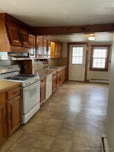 37 Richmondville Ave in Westport, CT - Building Photo - Building Photo