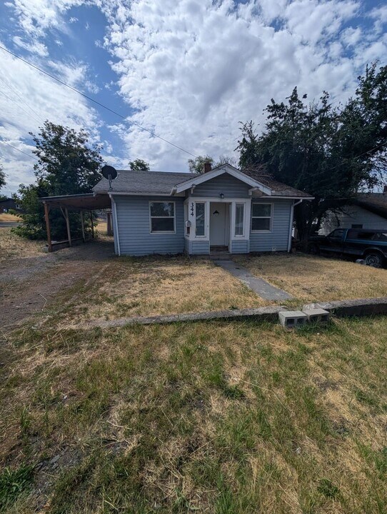 344 Upham St in Klamath Falls, OR - Building Photo