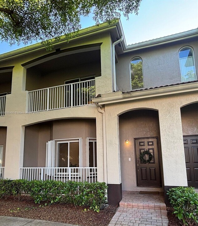 1945 SE 24th Ave in Homestead, FL - Building Photo