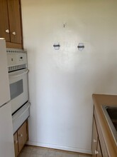 10401 Grosvenor Pl, Unit 1524 in Rockville, MD - Building Photo - Building Photo