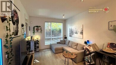 733 3rd St W in North Vancouver, BC - Building Photo - Building Photo