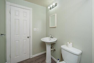 547 1st St in Troy, NY - Building Photo - Building Photo