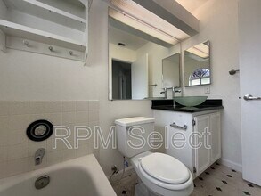9075 Mirassou Ct in Sacramento, CA - Building Photo - Building Photo