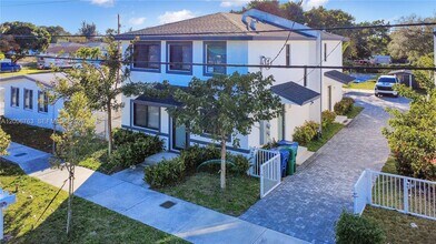 21226 SW 119th Ave in Miami, FL - Building Photo - Building Photo