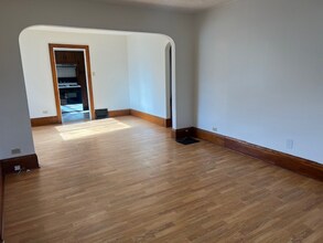 2190 East Ave in Akron, OH - Building Photo - Building Photo