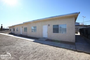 1717 Linden Ave in Las Vegas, NV - Building Photo