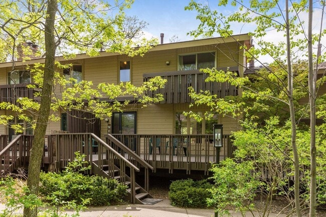 property at 37 Birnamwood Dr