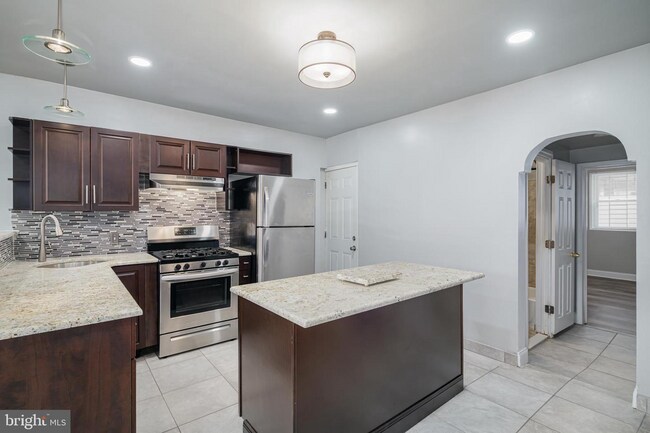 1610 S 24th St in Philadelphia, PA - Building Photo - Building Photo