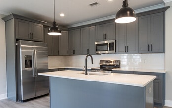 East Pointe Luxury Apartments in Roanoke, VA - Building Photo - Building Photo